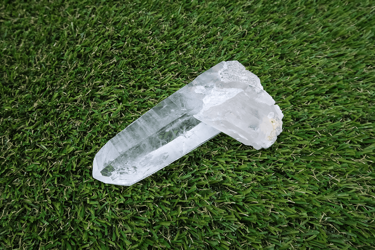 Křišťál - Krystal s horizontálními pruhy