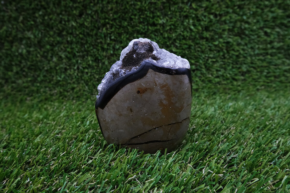 Septárie s Kalcitem - menhir